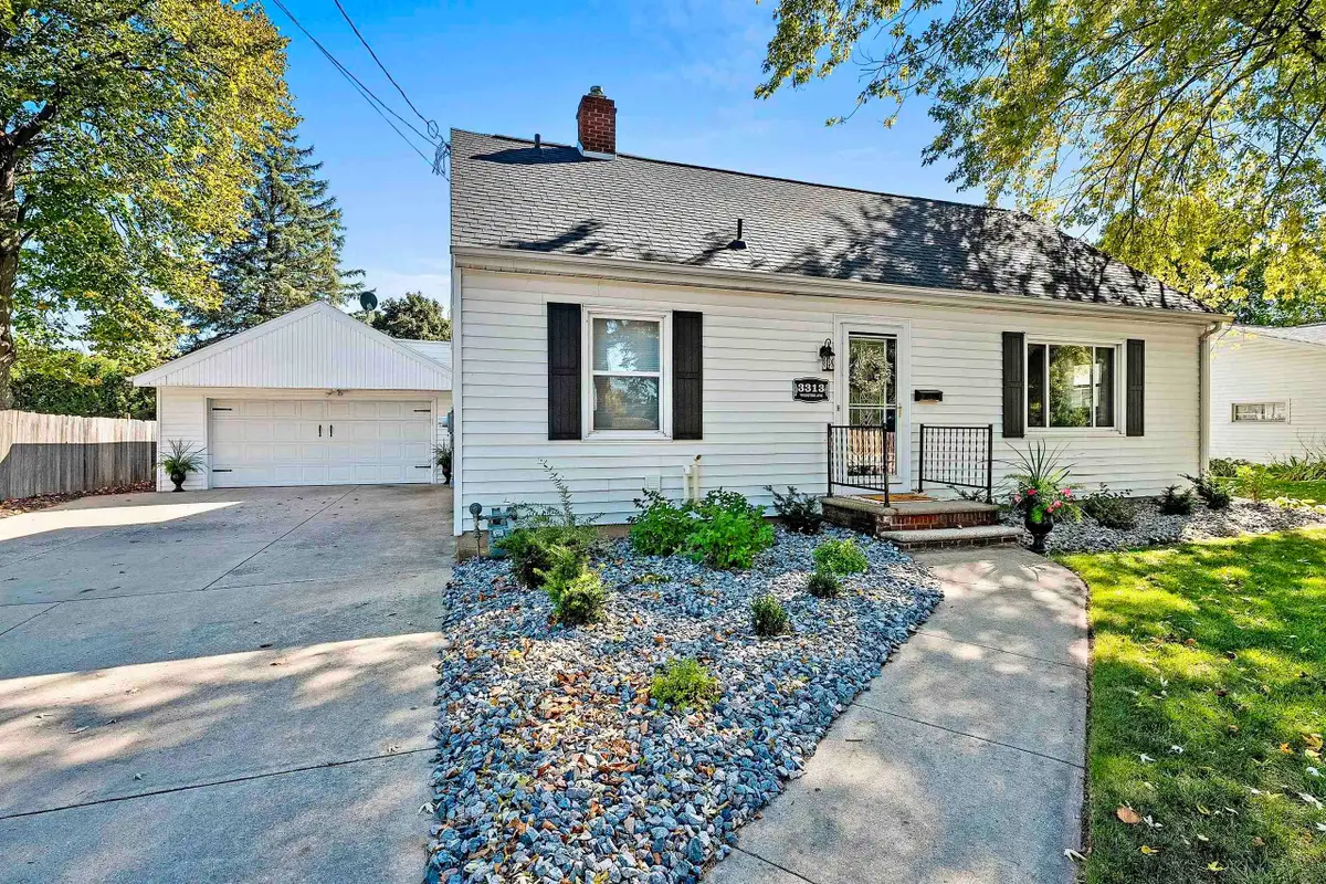 3313 S Webster Avenue, Allouez, WI 54301 - Image #1