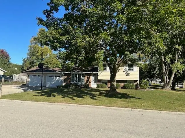 2904 David Lane, Green Bay, WI 54313 - Image #1
