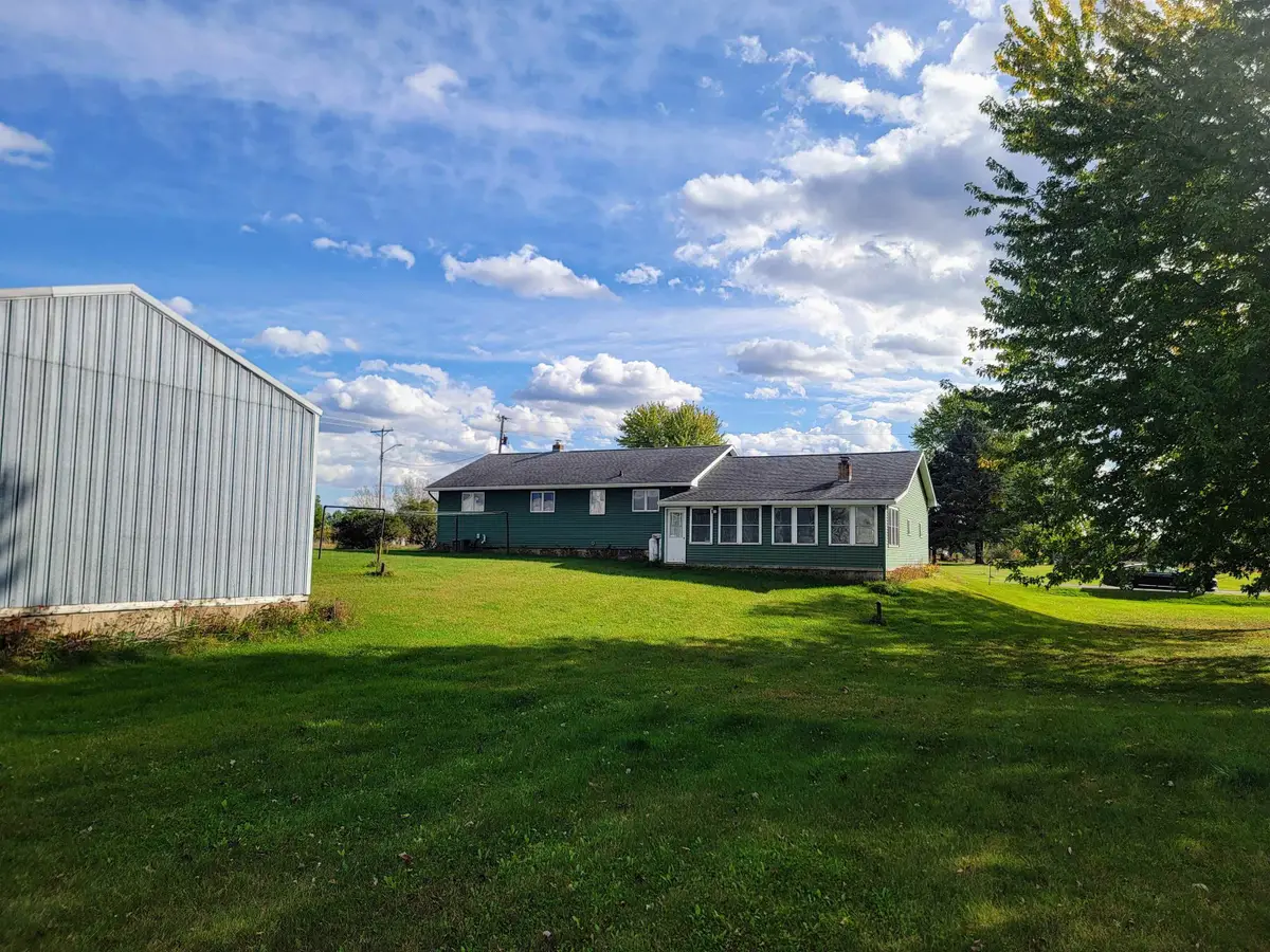 E6094 County Yard Road, Manawa, WI 54949 - Image #1