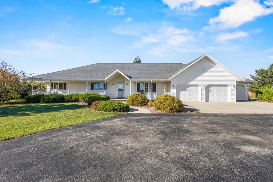 W1878 Hillside Drive, Pulaski, WI 54162 - Image #2