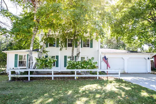 2441 Matchwood Lane, GREEN BAY, WI 54304