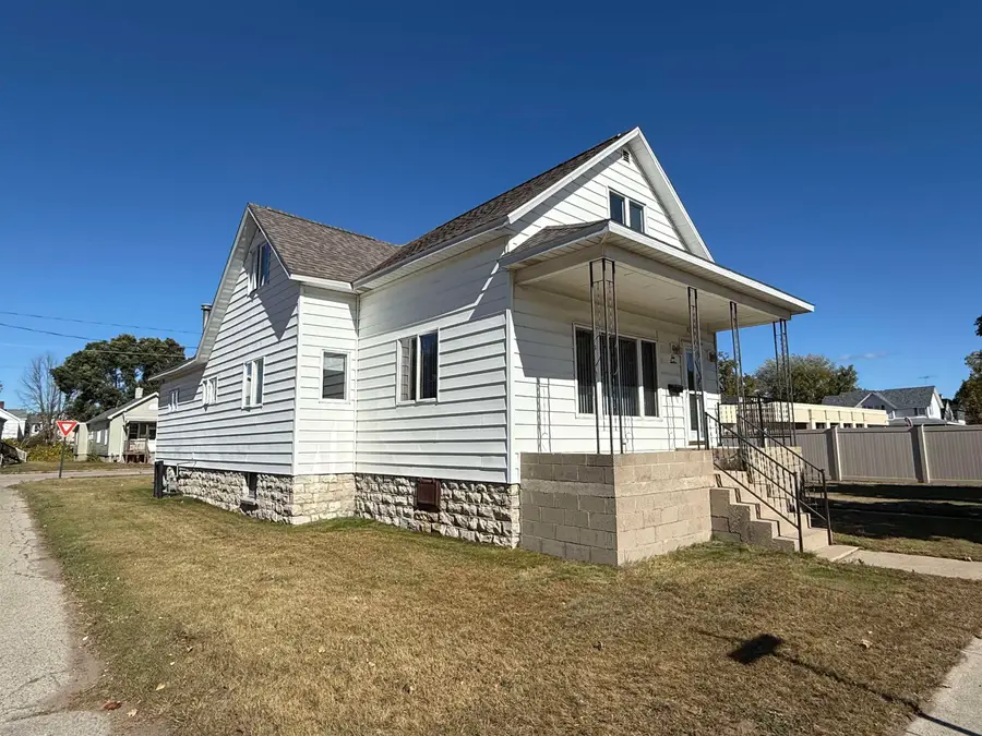 1012 11th Avenue, Menominee, MI 49858 - Image #2