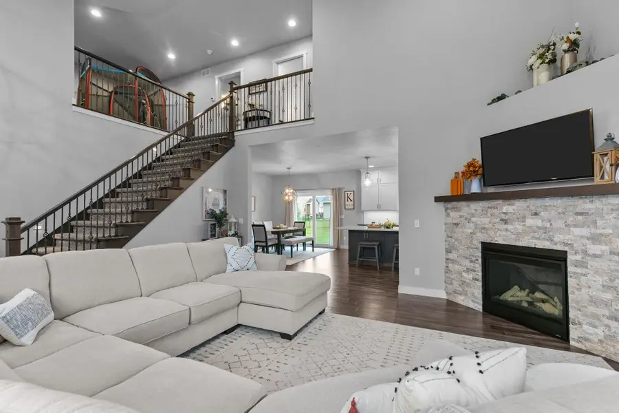 2053 W Sugar Court, Appleton, WI 54913 - Image #2