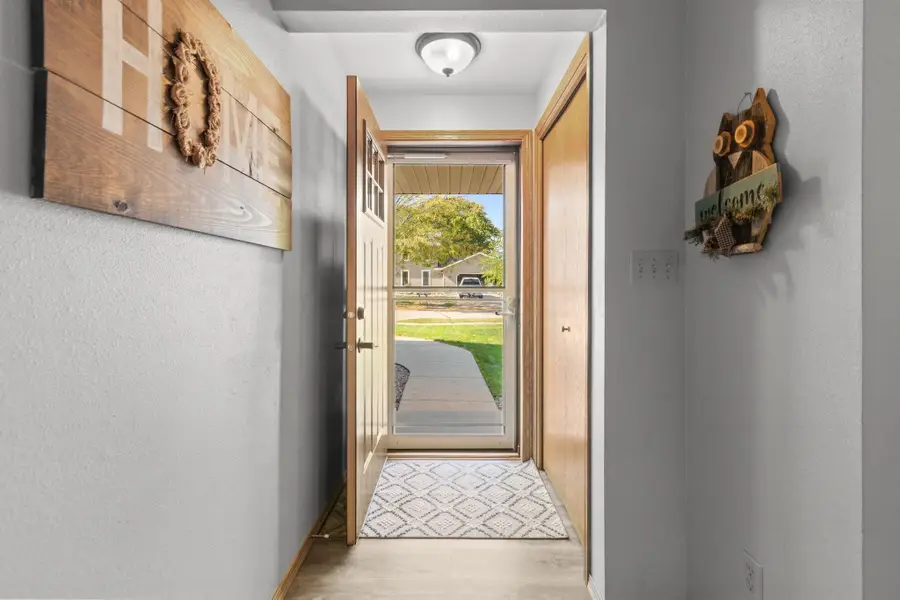 3628 S Kernan Avenue, Appleton, WI 54915 - Image #3