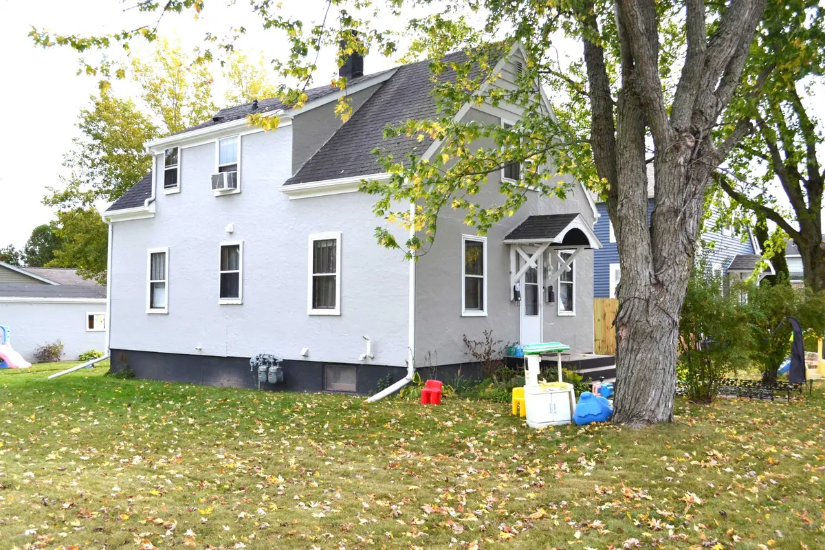 602 Flora Avenue, Algoma, WI 54201-1846 - Image #1