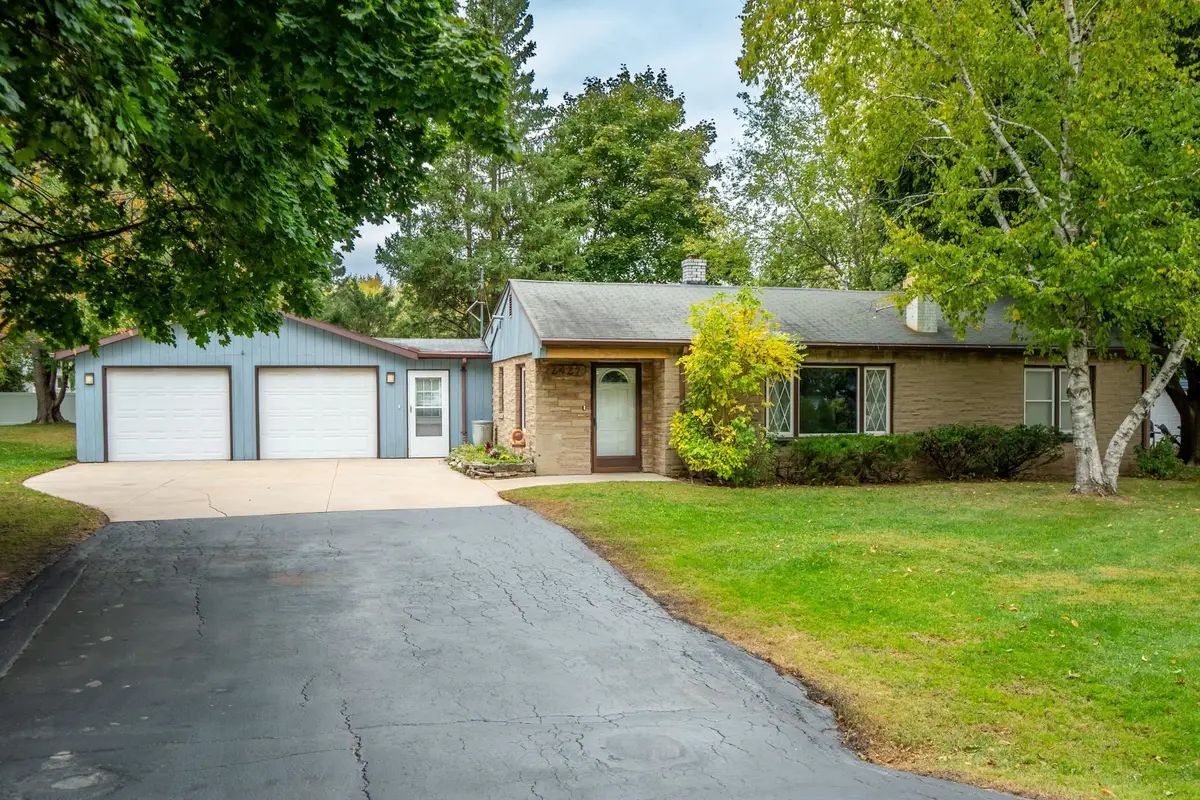 2427 Barbara Avenue, Appleton, WI 54915 - #1