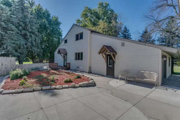 W5321 Quarry Road, APPLETON, WI 54913