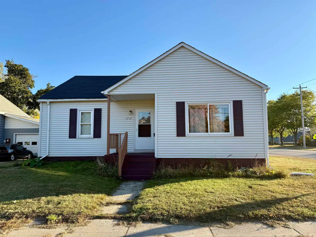 1717 23rd Avenue, Menominee, MI 49858 - Image #1