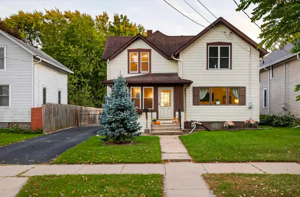 1017 W Lawrence Street, APPLETON, WI 54914-5211