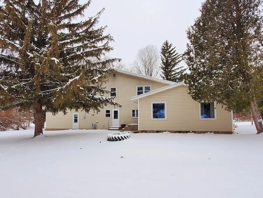 N4574 Broadway Street, New London, WI 54961 - Image #3