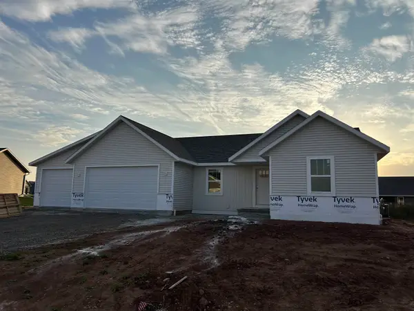 5768 N Yosemite Lane, APPLETON, WI 54913