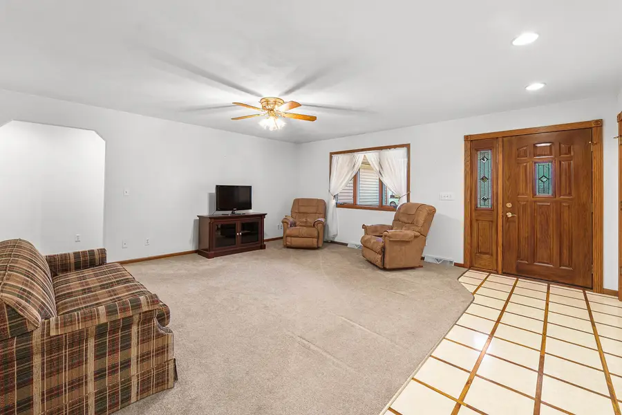 226 Killdeer Avenue, Campbellsport, WI 53010 - Image #2