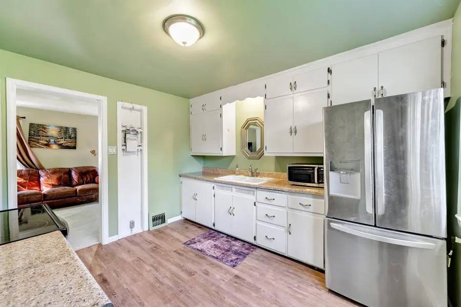 1205 Nicolet Avenue, Green Bay, WI 54304-2424 - Image #2