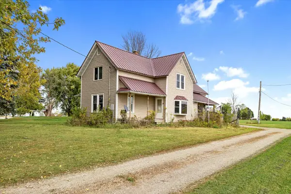 W2441 County Rd G, SEYMOUR, WI 54165