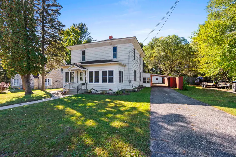 411 W Elm Street, Wautoma, WI 54982 - Image #2