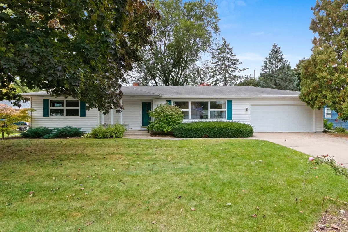 1061 Kalfahs Street, Neenah, WI 54956 - Image #1