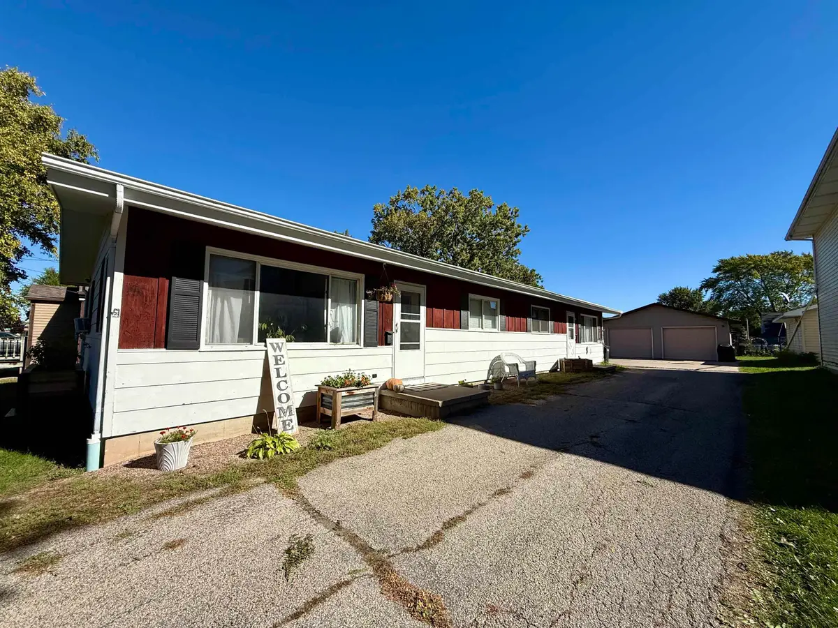 208 Guenther Street, Oshkosh, WI 54902 - Image #1