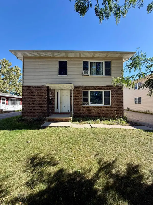 214 Guenther Street, OSHKOSH, WI 54902