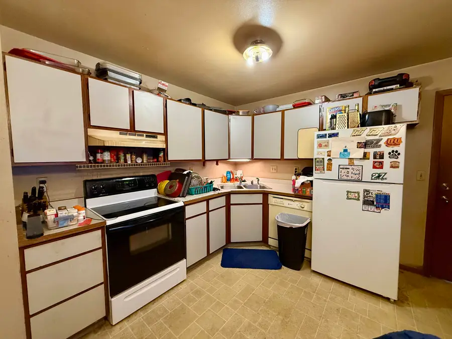 214 Guenther Street, Oshkosh, WI 54902 - Image #2