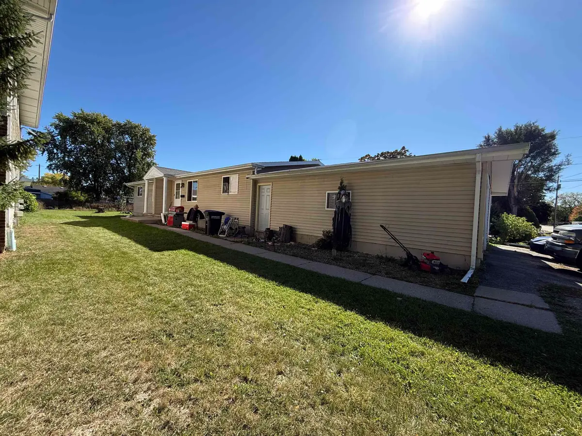 224 Guenther Street, Oshkosh, WI 54902 - Image #1