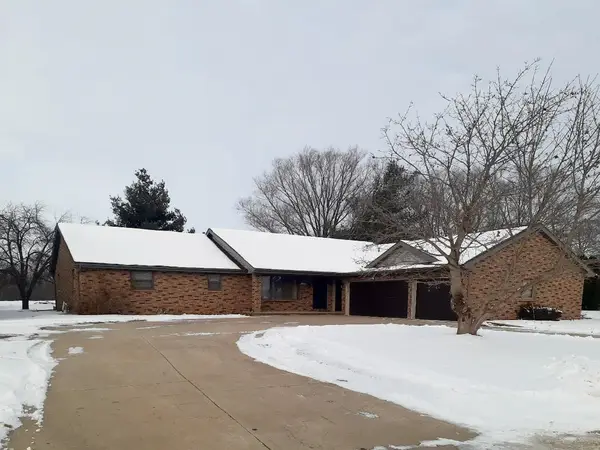 N3992 Shamrock Circle, APPLETON, WI 54913