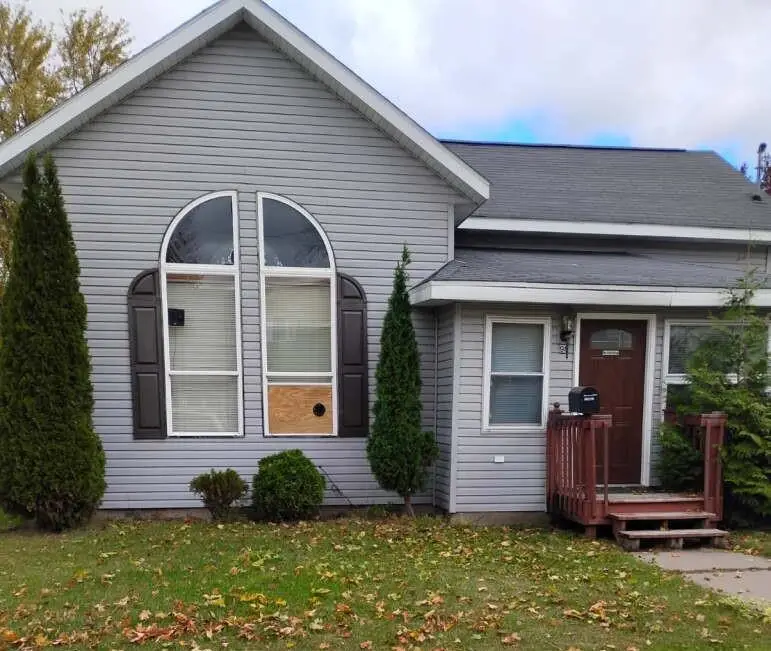 98 10th Street, Clintonville, WI 54929-1453 - Image #1