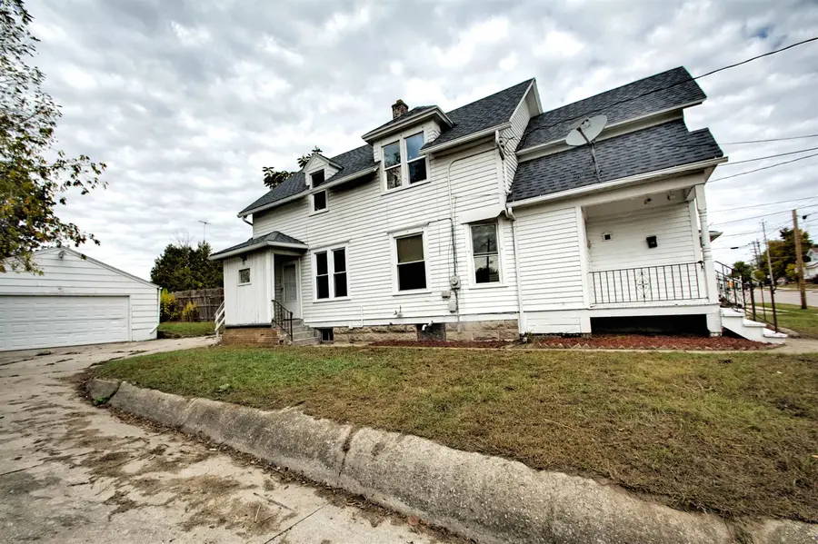 1610 S 10th Street, Manitowoc, WI 54220 - Image #2