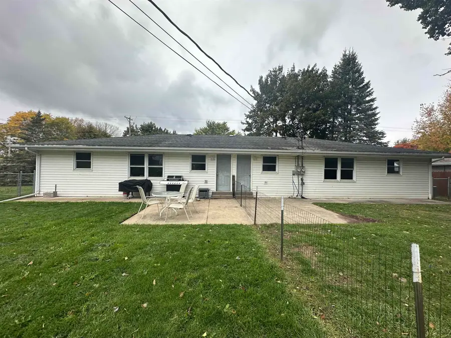 308 S Maple Street, Black Creek, WI 54106-9785 - Image #2