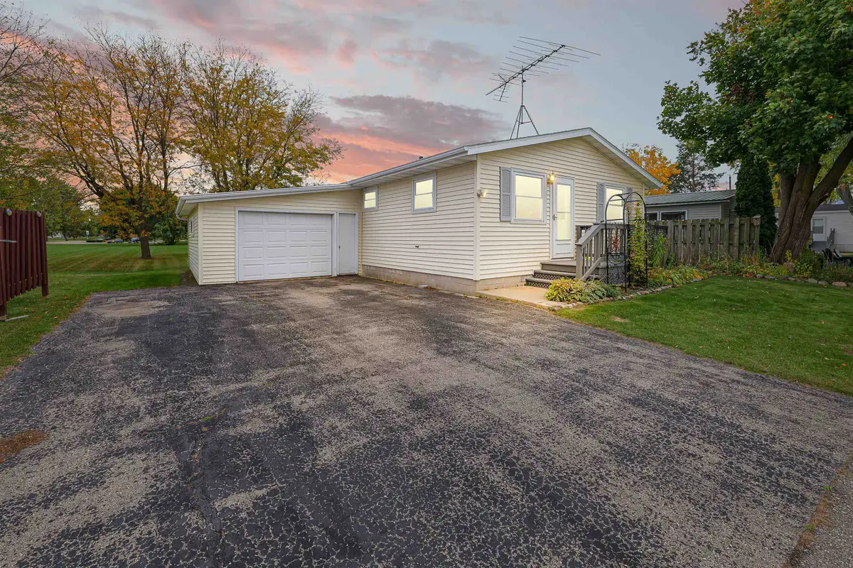 709 Vermont Street, Ripon, WI 54971 - Image #1