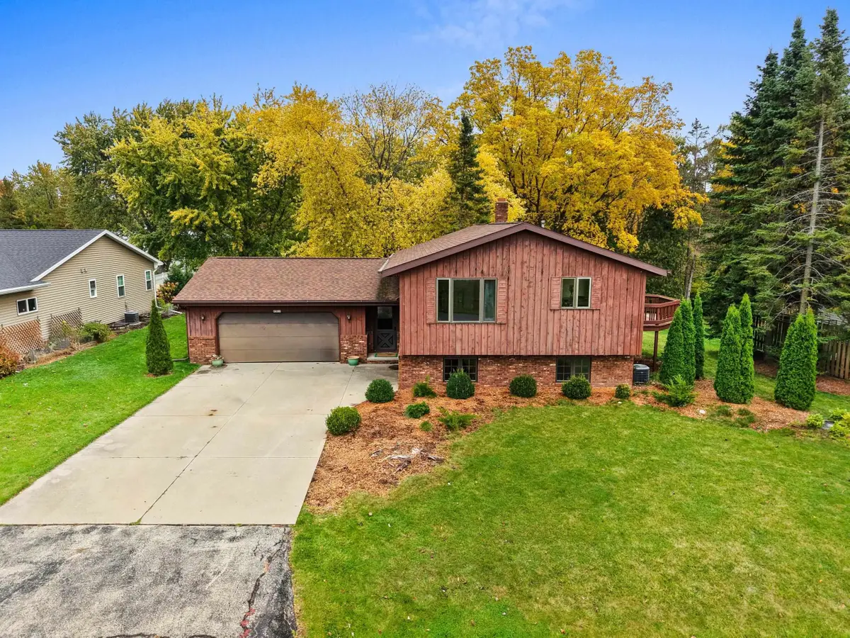 W2819 Schmalz Circle, Appleton, WI 54915 - Image #1