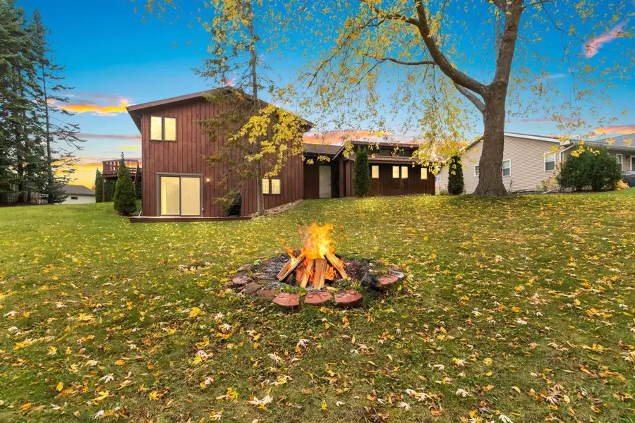 W2819 Schmalz Circle, Appleton, WI 54915 - Image #2