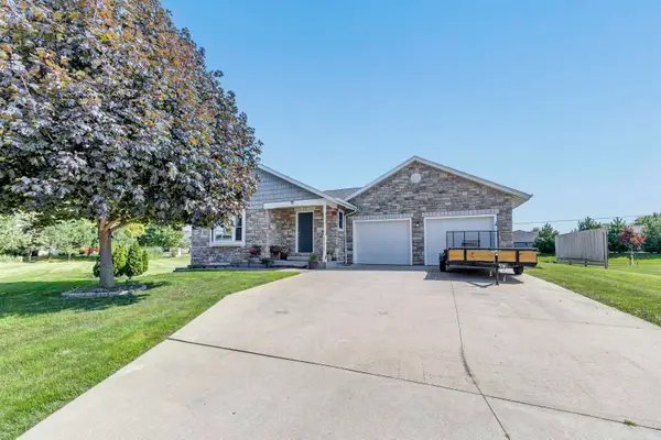 N7932 Ridgeview Court, SHERWOOD, WI 54169