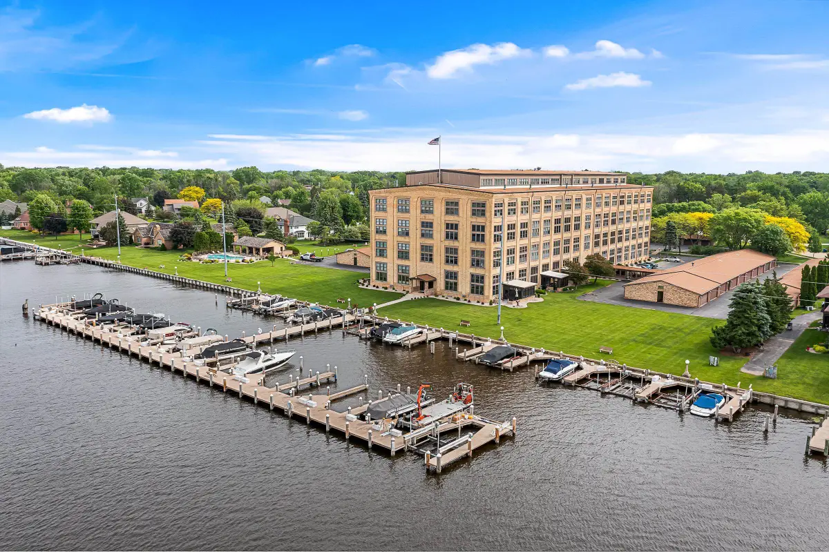 1545 Arboretum Drive #411, Oshkosh, WI 54901 - Image #1