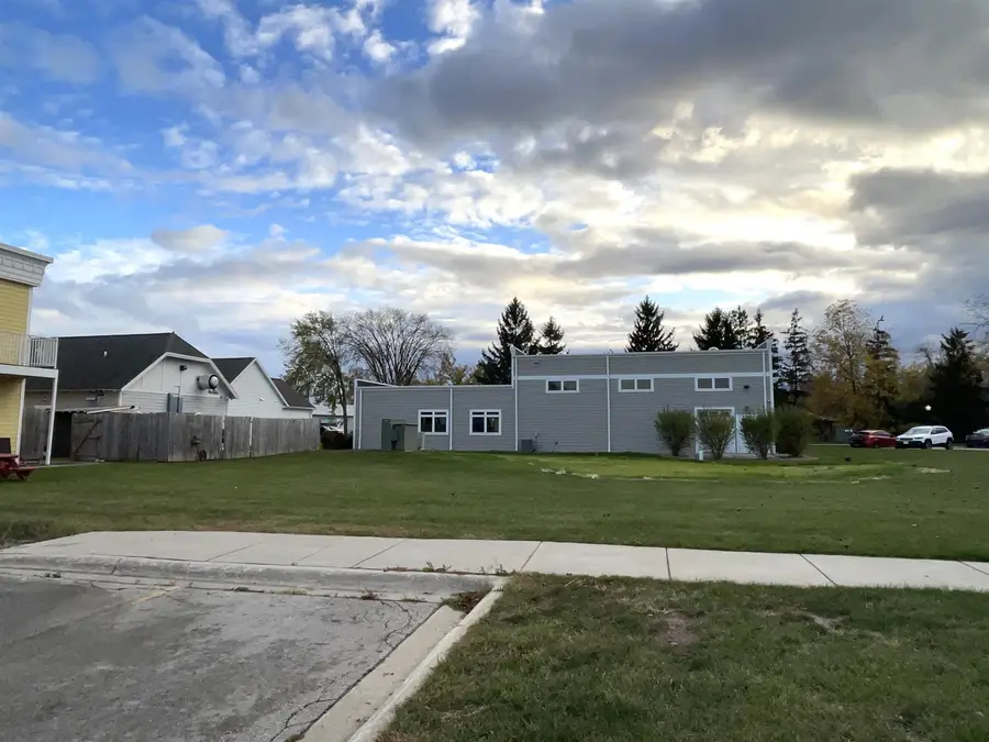 2200 Dickinson Road #7, De Pere, WI 54115-0000 - Image #3