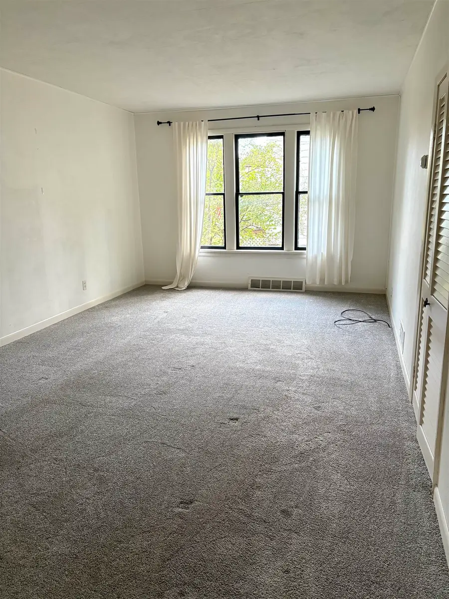 514 E Pine Street, New London, WI 54961 - Image #2