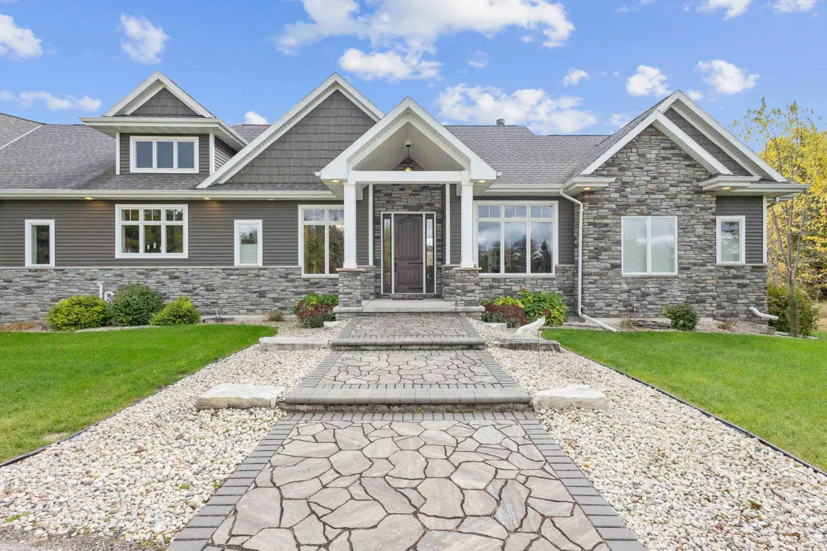 5343 Sundust Court, De Pere, WI 54115 - Image #1