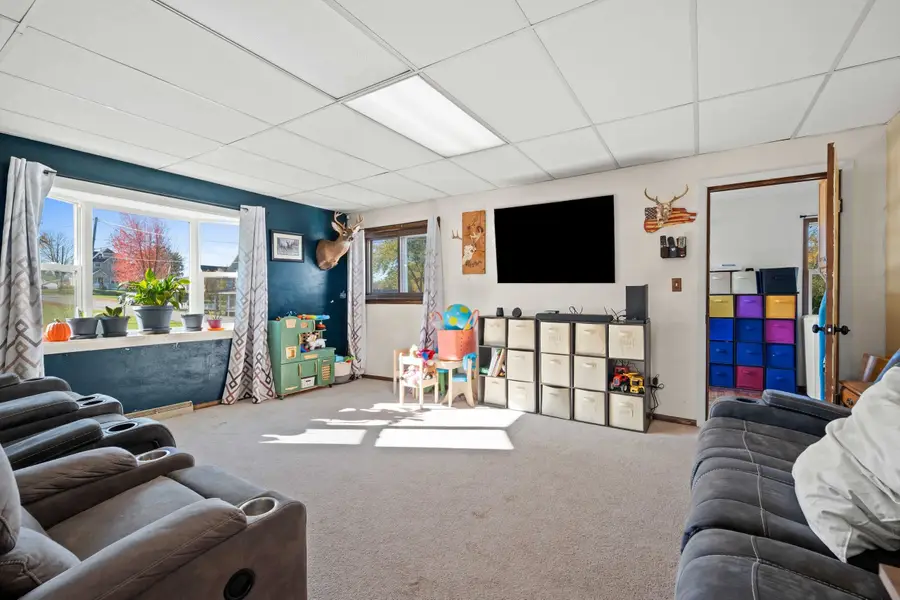 106 N Lemke Street, Cecil, WI 54111 - Image #3