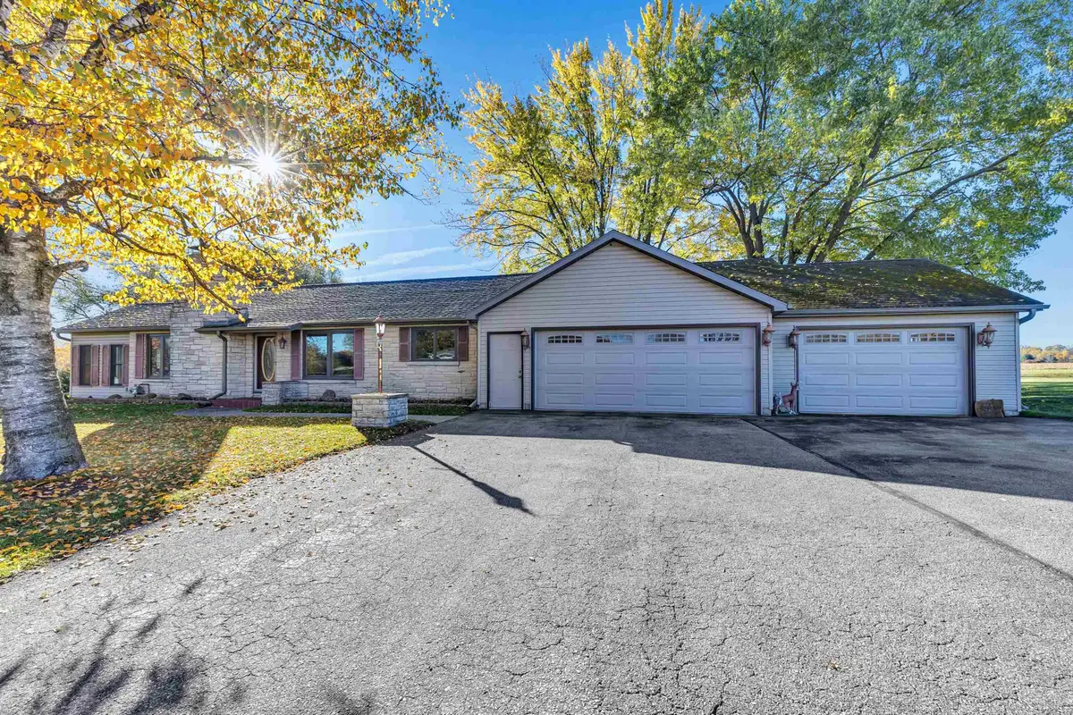 W7571 Cty Rd M, Shawano, WI 54166 - #1