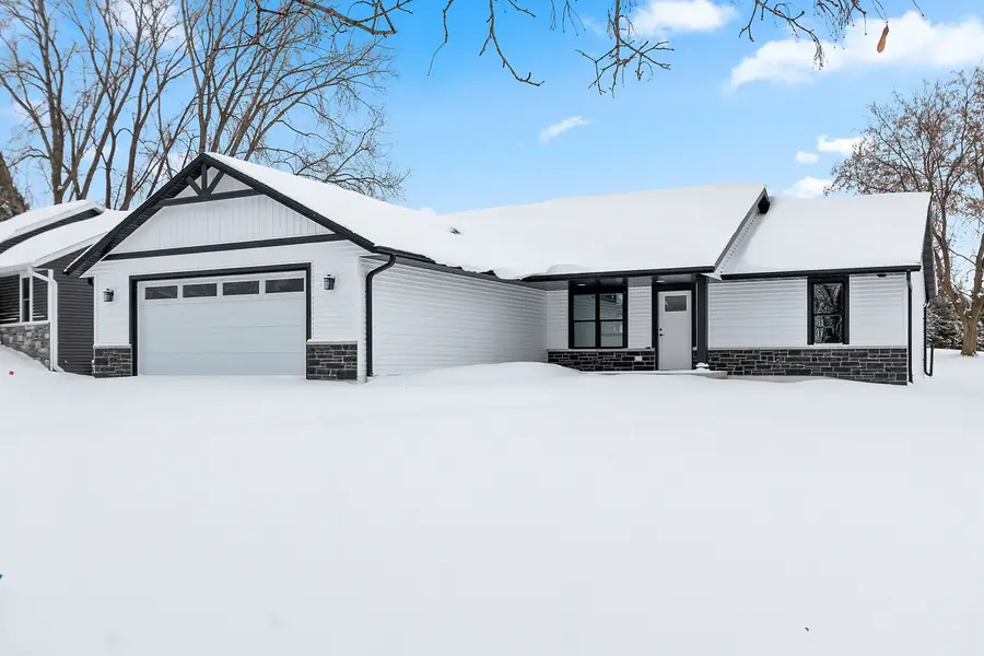 1020 Pinecrest Road, Green Bay, WI 54313 - Image #3
