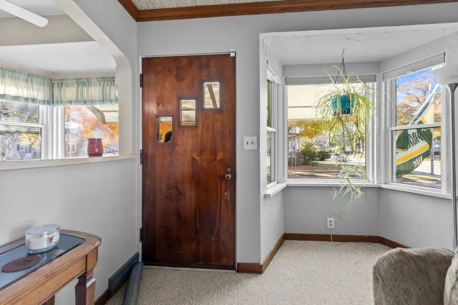 418 Stevens Court, Oshkosh, WI 54901-5348 - Image #2