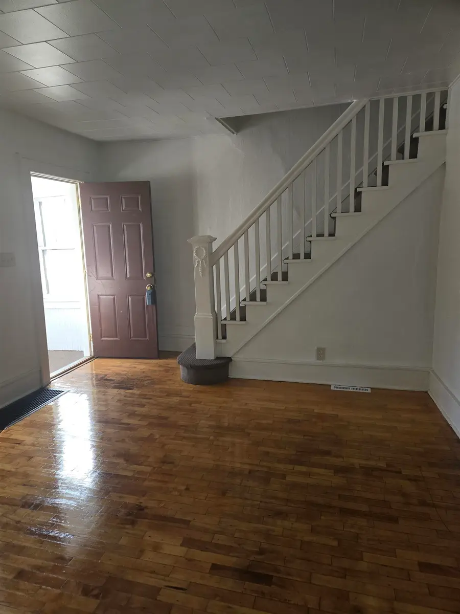 817 Cherry Street, Oshkosh, WI 54901-4347 - Image #3