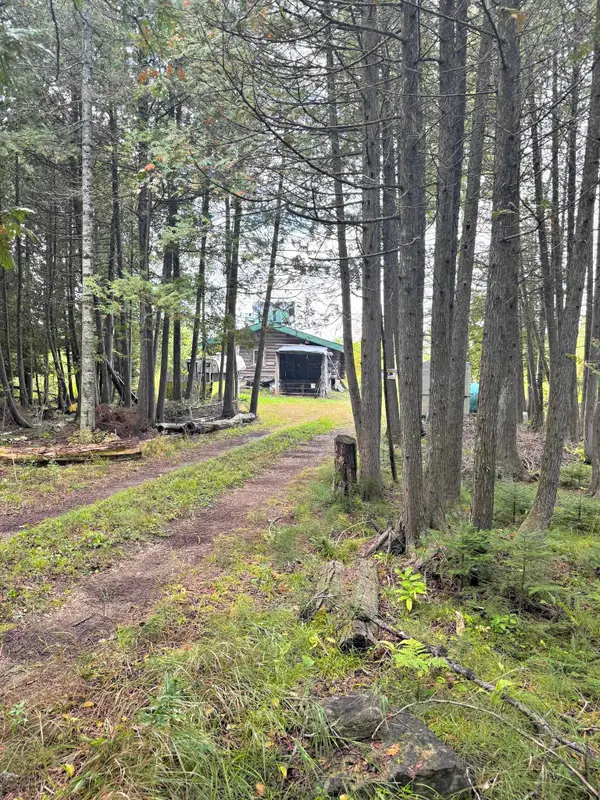 W2551 Co Rd 338, MENOMINEE, MI 49858