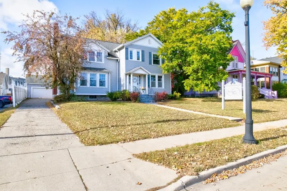 1851 Riverside Avenue, Marinette, WI 54143 - Image #1