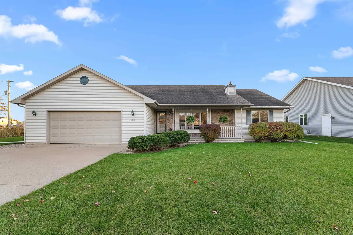 1390 Willow Bend Lane, Oshkosh, WI 54904 - Image #1
