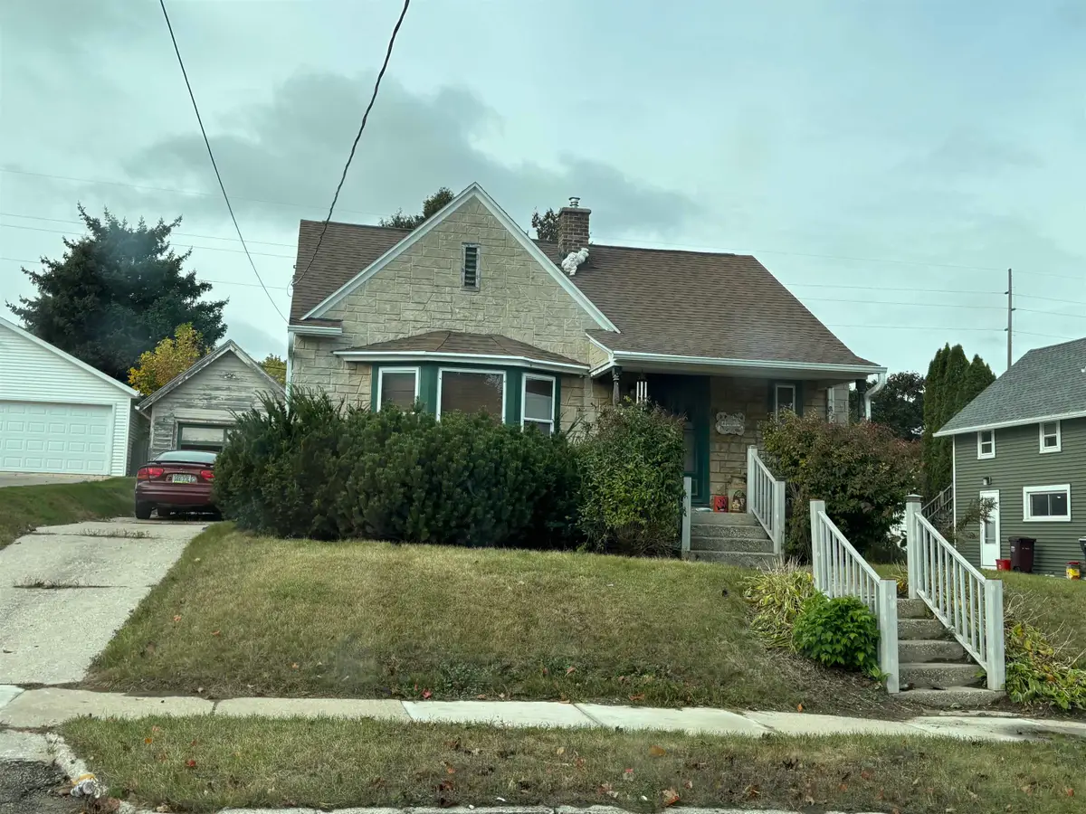 1214 S 18th Street, Manitowoc, WI 54220 - Image #1