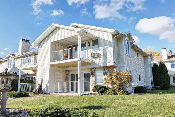 877 S 16th Court #B1, STURGEON BAY, WI 54235