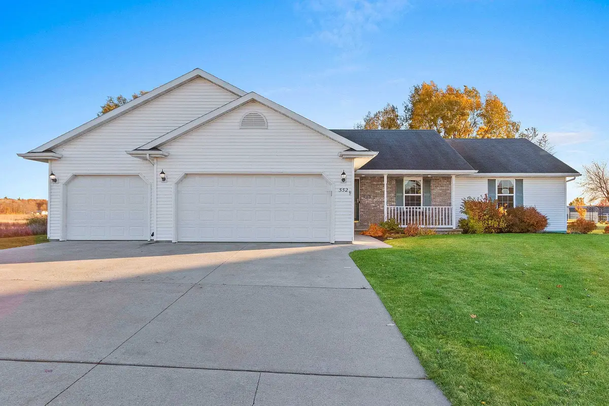 552 Songbird Avenue, Wrightstown, WI 54180-1246 - #1