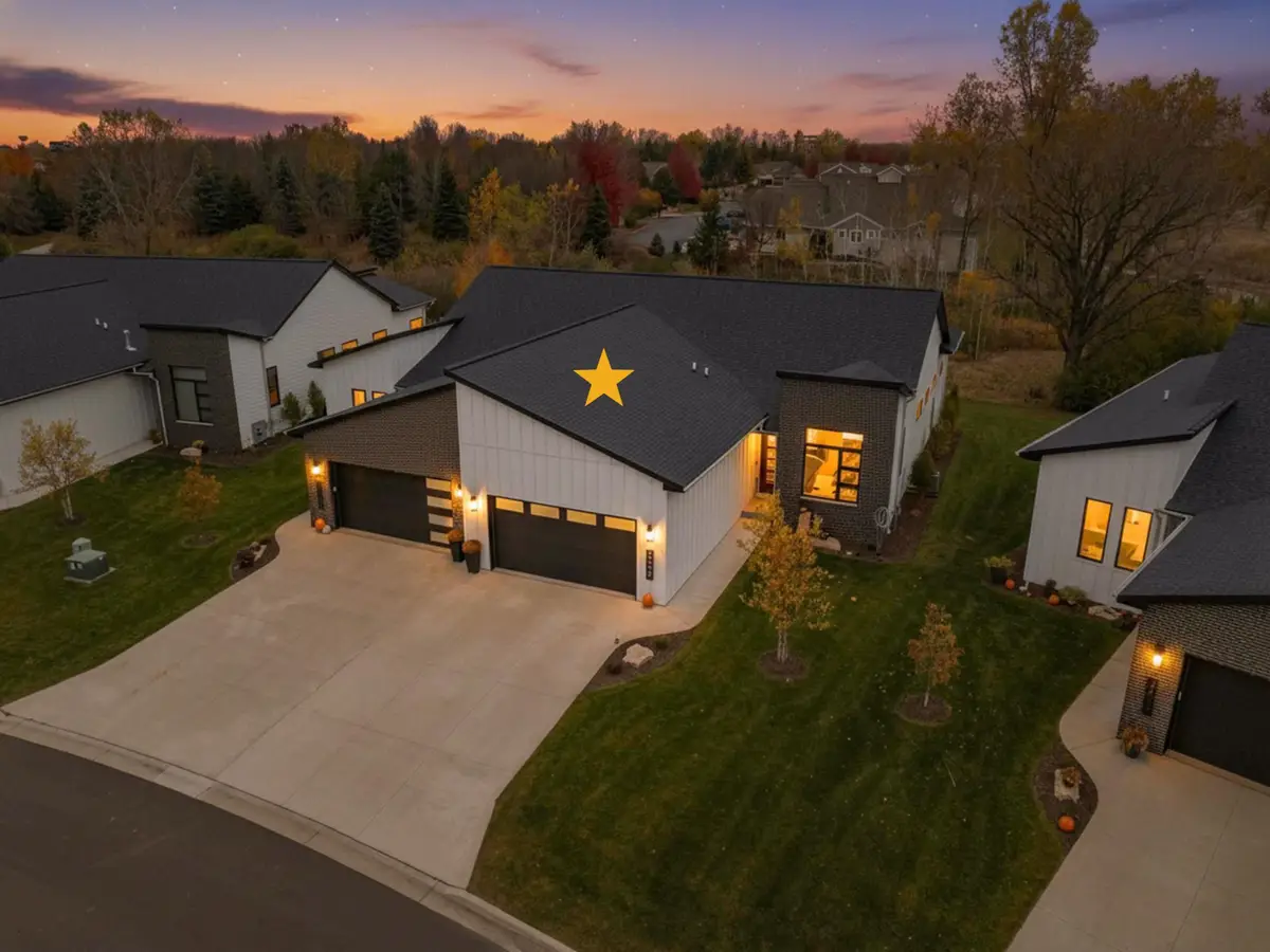 359 Aldon Circle, Green Bay, WI 54304 - Image #1