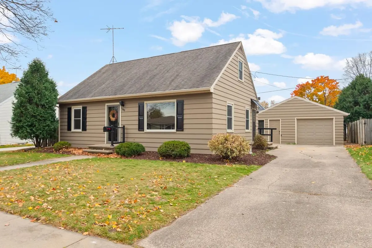 1819 E Byrd Street, Appleton, WI 54911 - Image #1