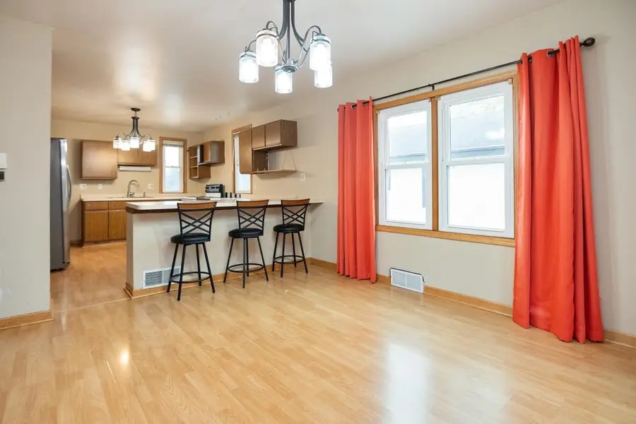 124 S Custer Street, Brillion, WI 54110 - Image #2